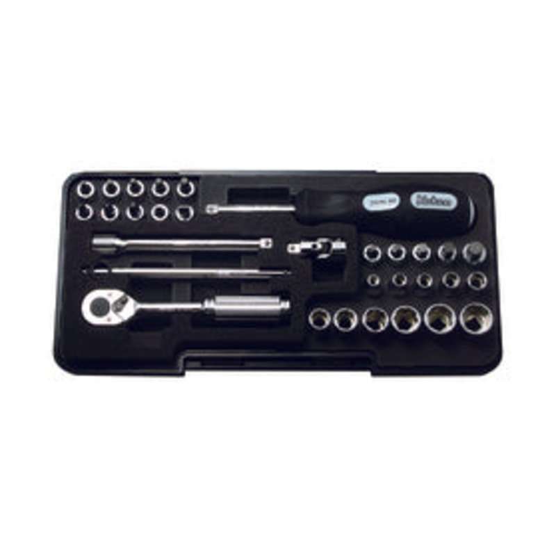1/4 Sq. Dr. Socket set   6 point  Plastic Case 31 pieces