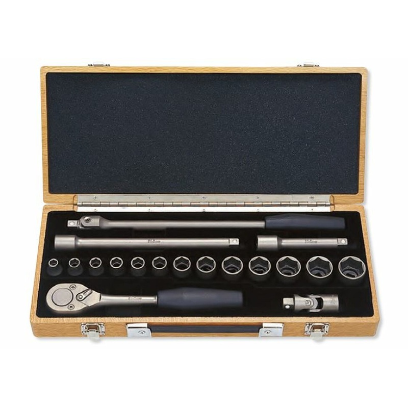 Titanium Penta-Drive 18 Piece 6-Point Metric Socket set  8-27mm