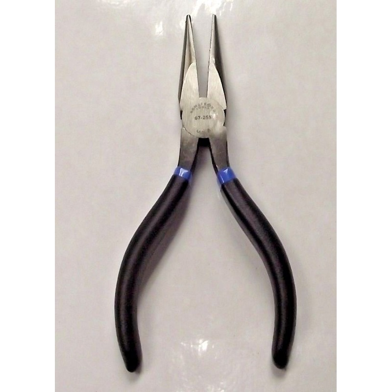 Armstrong 67-255 5-9/16" Chain Needle Nose Pliers USA